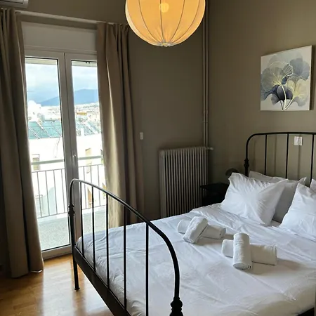 Pangrati Gem Views To Lycabettus Apartment